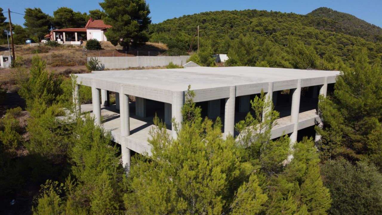 Mansión en Loutraki, Grecia, 800 m² - imagen 1