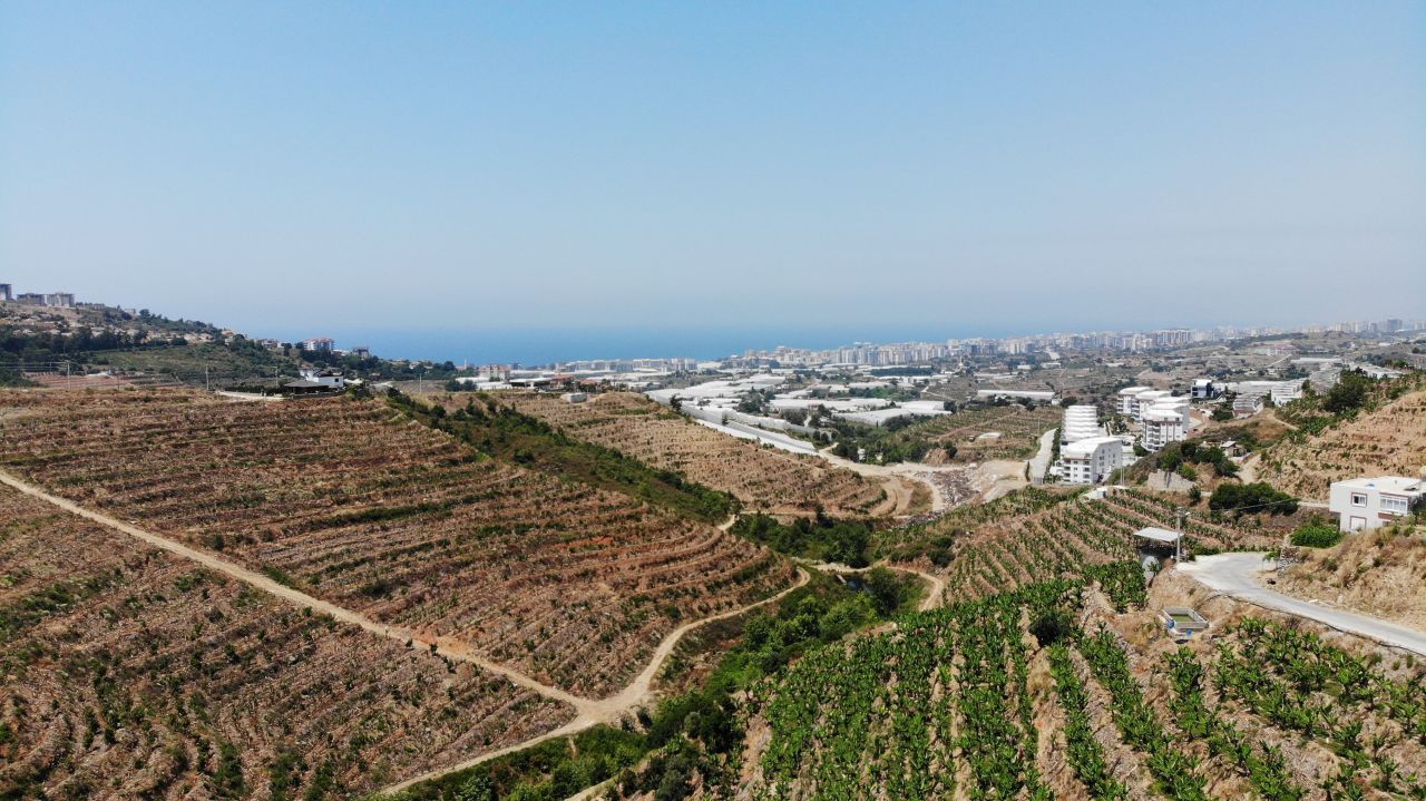 Grundstück in Alanya, Türkei, 1 354 m² - Foto 1