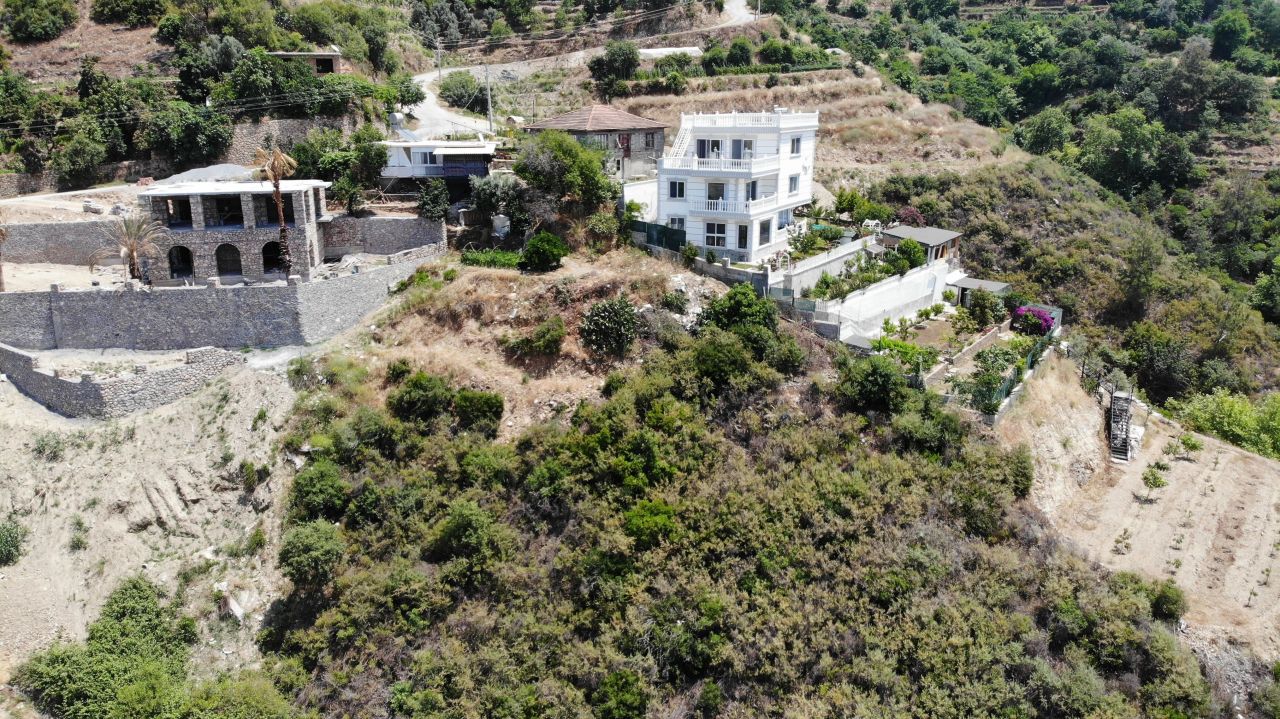 Terrain à Alanya, Turquie, 1 354 m² - image 7