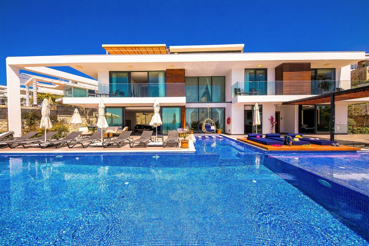 Villa en Kalkan, Turquia, 250 m² - imagen 1