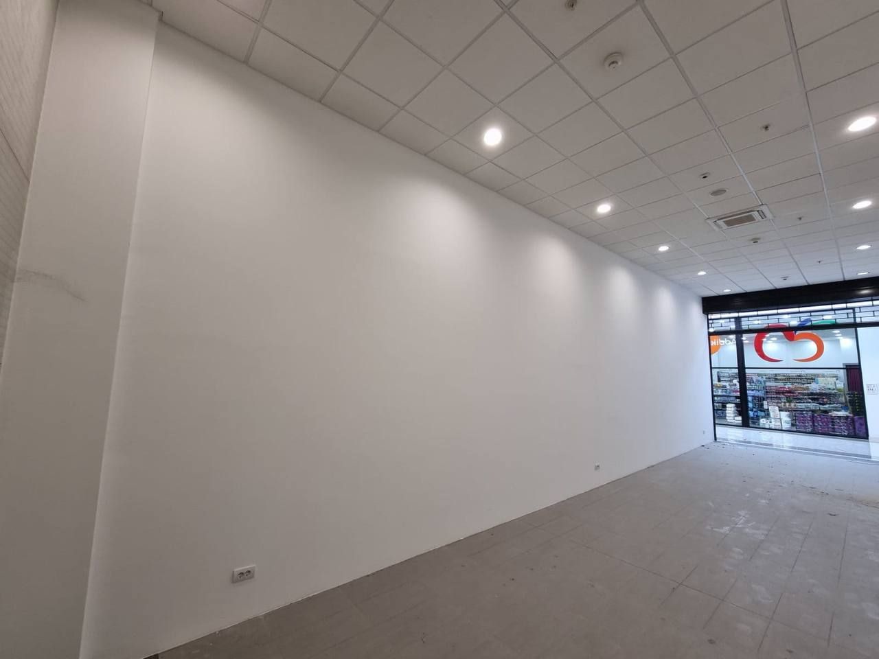 Café, Restaurant in Podgorica, Montenegro, 103 m² - Foto 2