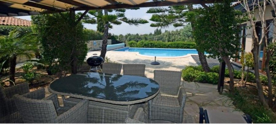 Bungalow in Paphos, Cyprus, 135 m² - picture 1