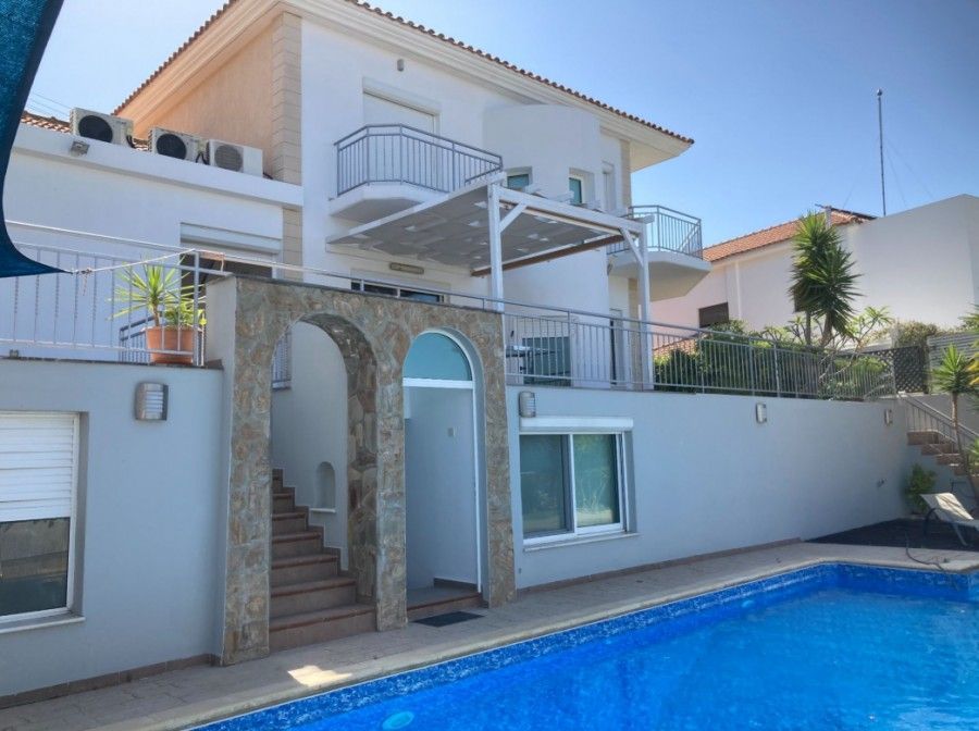 Villa en Limasol, Chipre, 220 m² - imagen 1