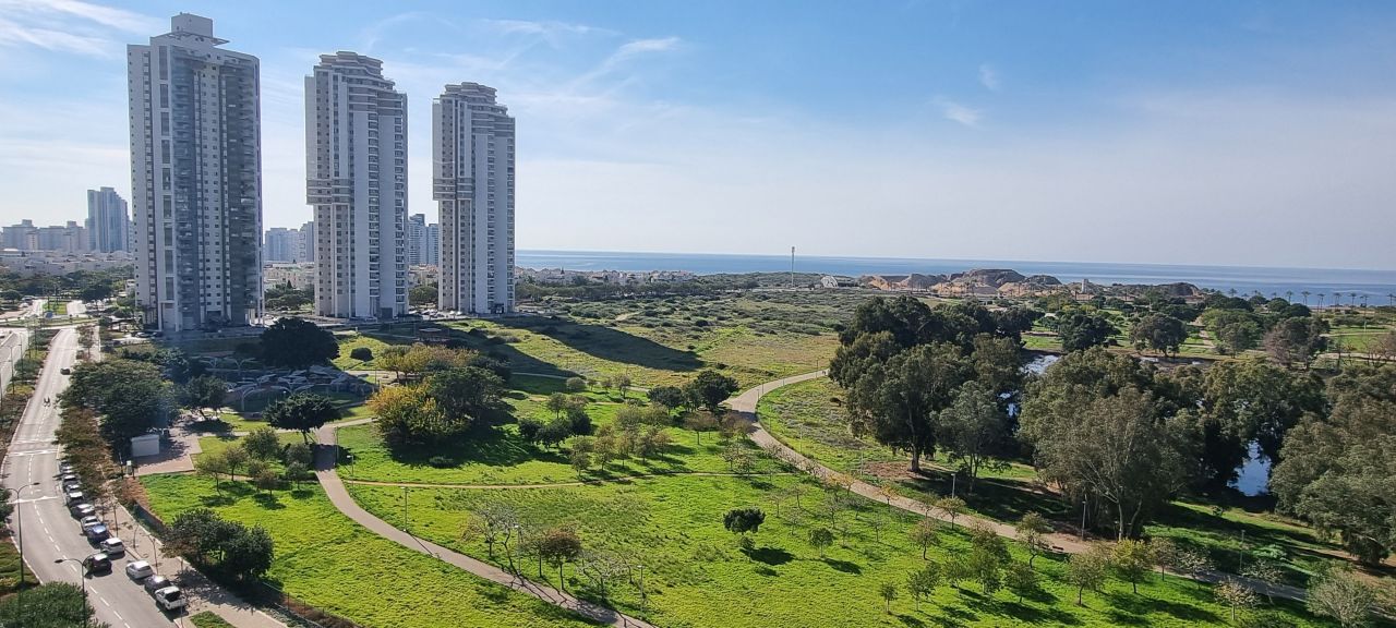 Appartement à Netanya, Israël, 165 m² - image 1