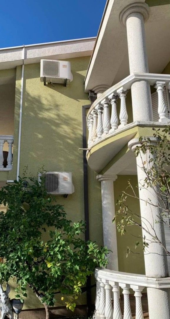 House in Bar, Montenegro, 280 m² - picture 2