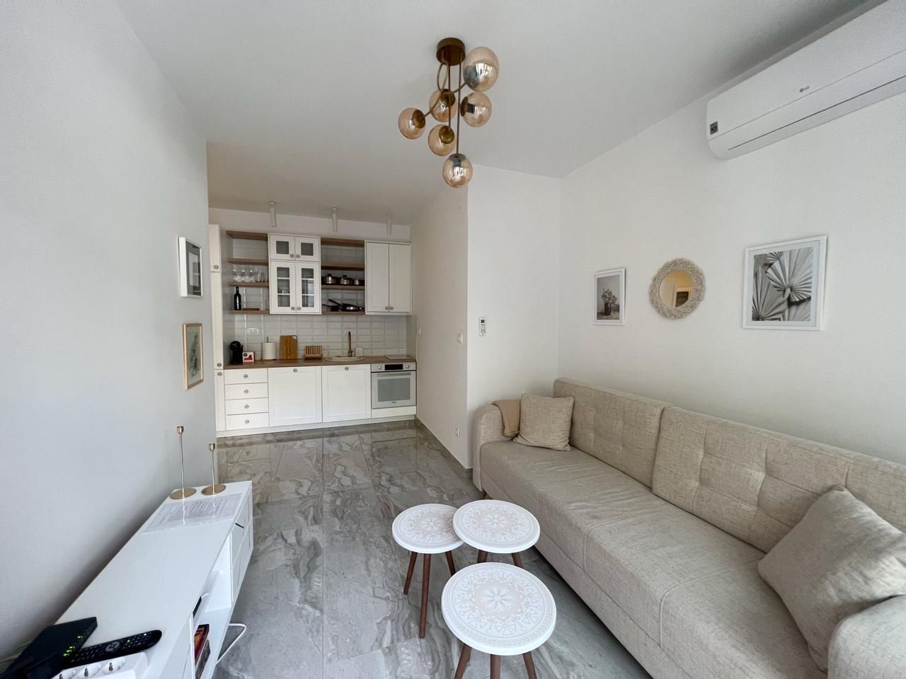 Wohnung in Rafailovici, Montenegro, 39 m² - Foto 1