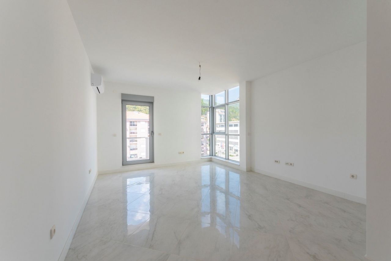 Piso en Budva, Montenegro, 103 m² - imagen 1