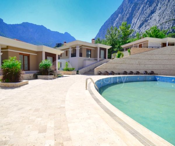 Villa en Antalya, Turquia, 250 m² - imagen 1