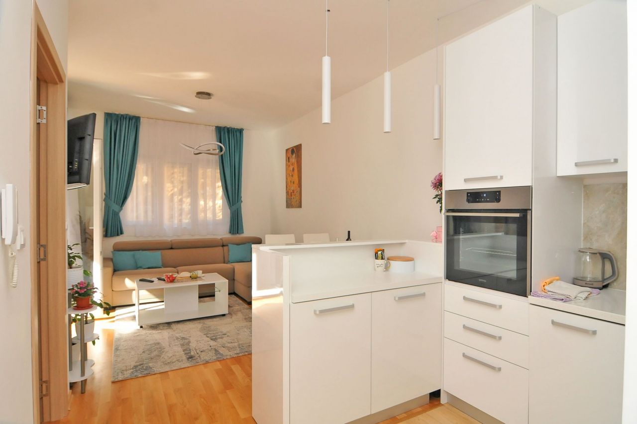 Appartement à Budva, Monténégro, 42 m² - image 1
