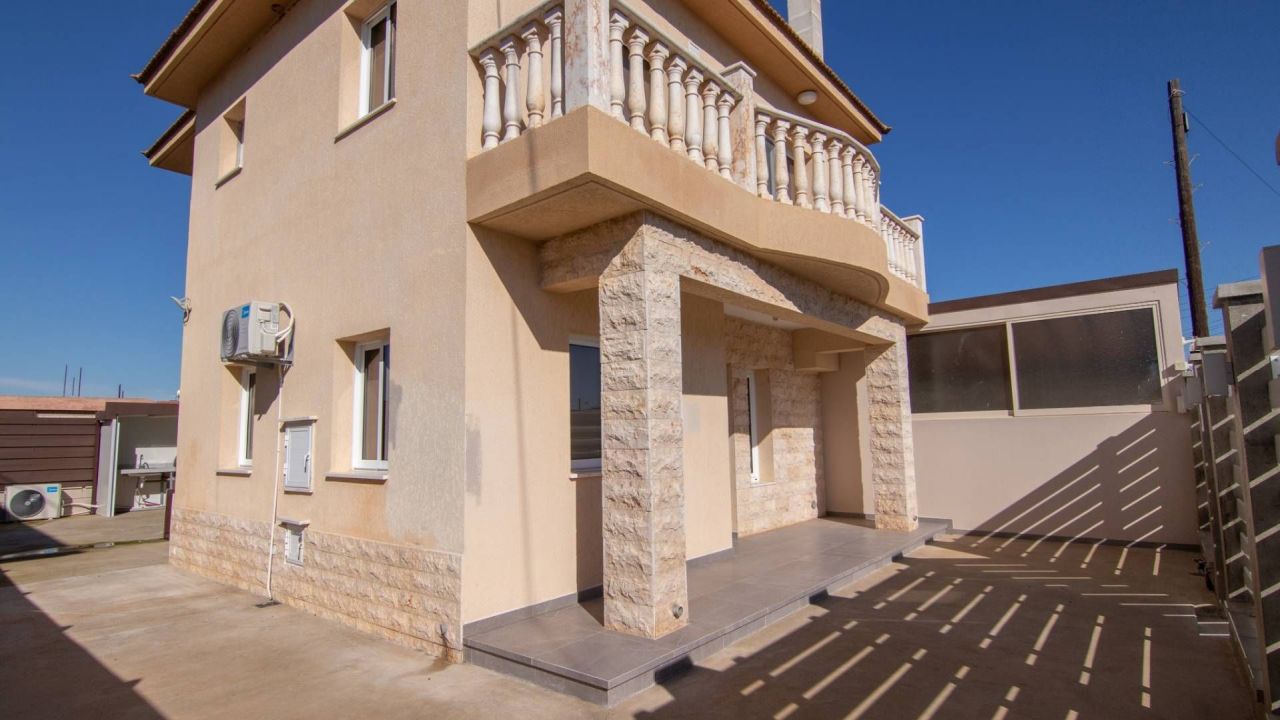 Villa in Protaras, Cyprus, 188 m² - picture 1