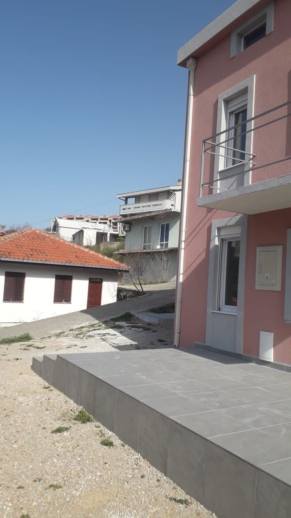 Casa a Sutomore, Montenegro, 210 m² - foto 4