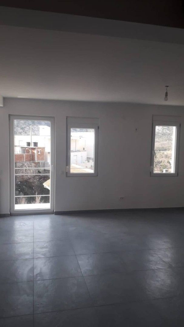 Casa a Sutomore, Montenegro, 210 m² - foto 14