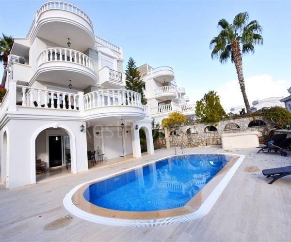 Villa en Alanya, Turquia, 250 m² - imagen 1