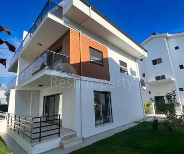 Villa à Fethiye, Turquie, 168 m² - image 1