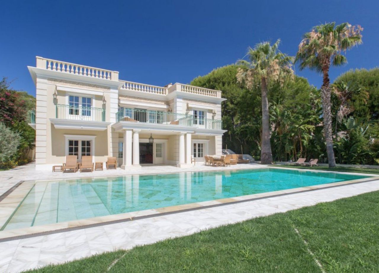 Villa in Saint-Jean-Cap-Ferrat, France, 470 m² - picture 1