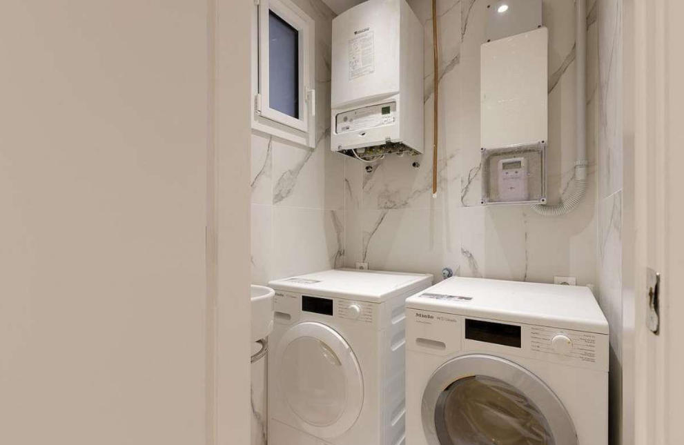 Apartamento en Barcelona, España, 136 m² - imagen 2