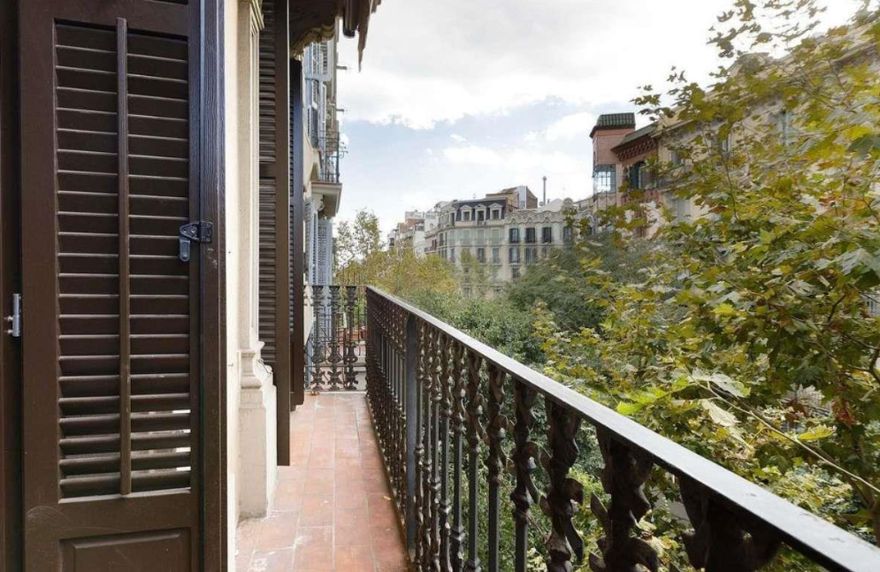 Apartamento en Barcelona, España, 136 m² - imagen 4