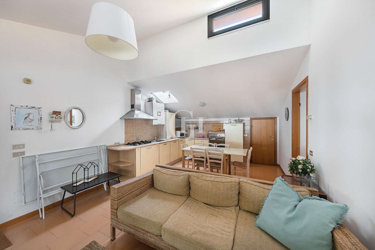 Apartment on Lake Garda, Italy, 110 m² - picture 3