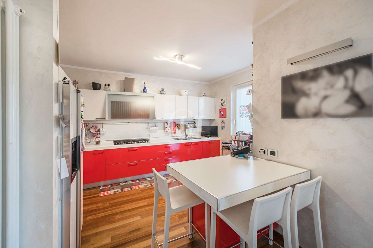 Villa sul Lago di Garda, Italia, 180 m² - foto 5