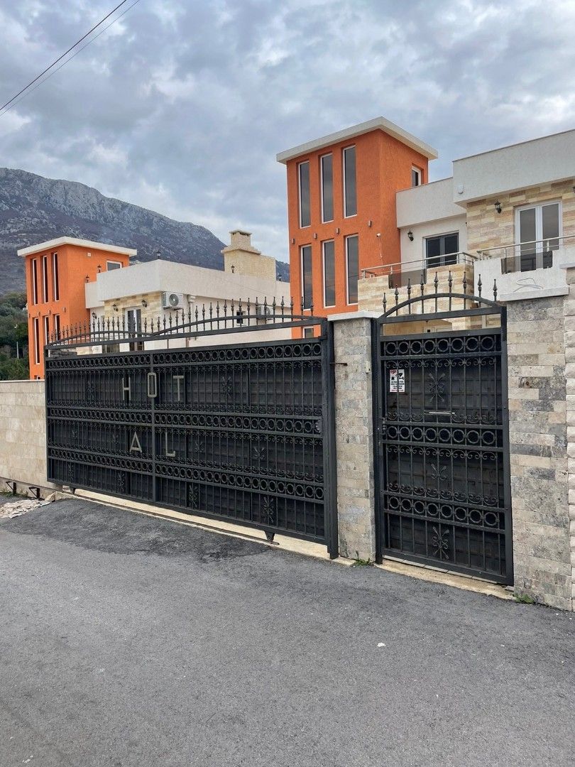 Villa a Dobra Voda, Montenegro, 200 m² - foto 3