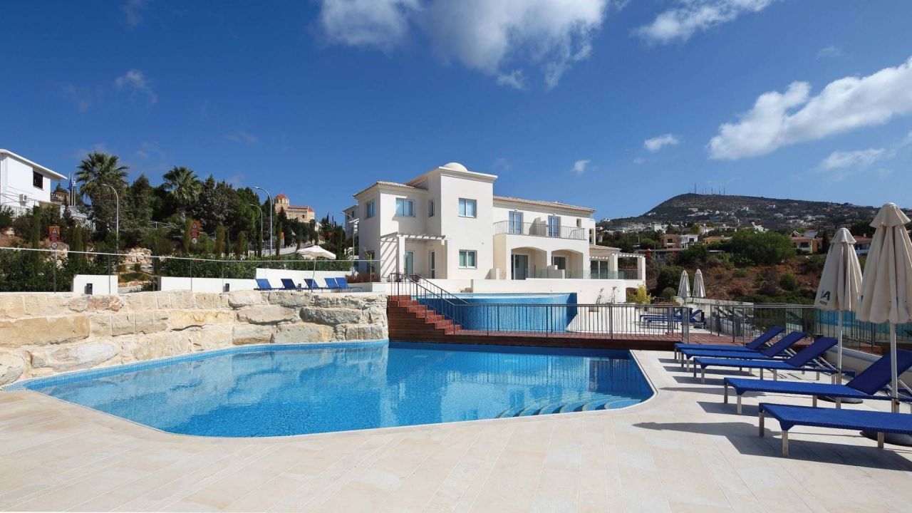 Apartment in Tala, Cyprus, 114 m² - picture 1