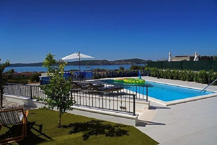 Villa in Trogir, Kroatien, 200 m² - Foto 1