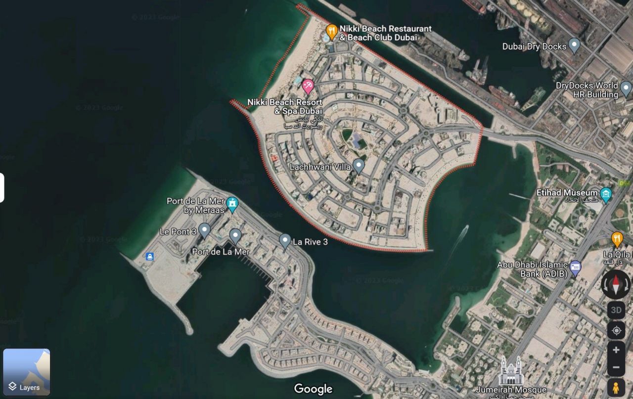 Land in Dubai, UAE, 24 150 m² - picture 1