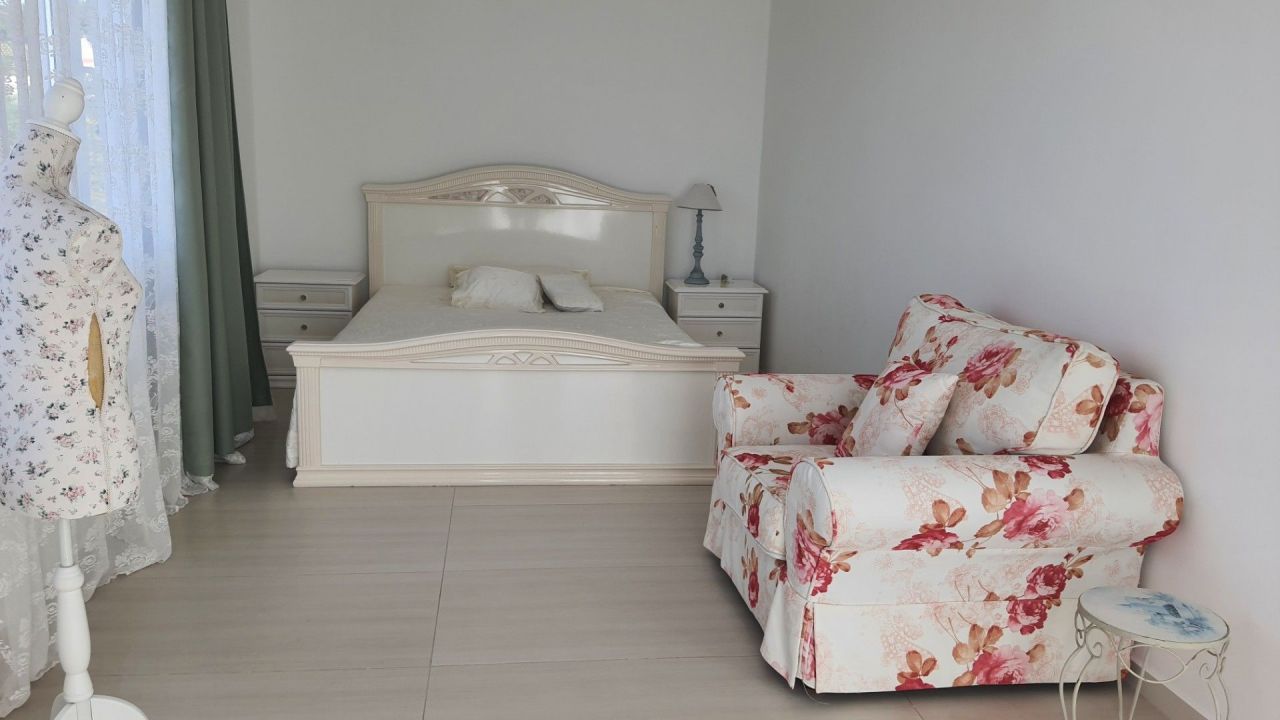 Villa in Bar, Montenegro, 307 m² - picture 16