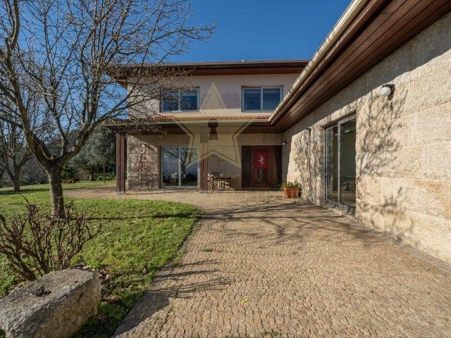 House in Amarante, Portugal, 318 m² - picture 3