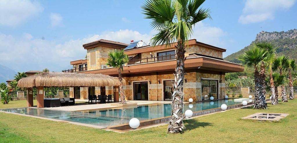 Villa en Kemer, Turquia, 200 m² - imagen 1