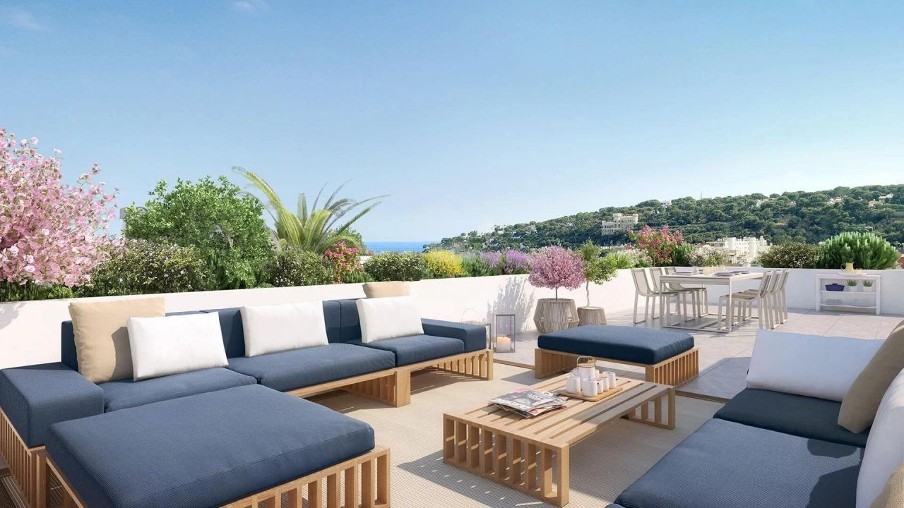 Appartement à Roquebrune Cap Martin, France, 102 m² - image 1