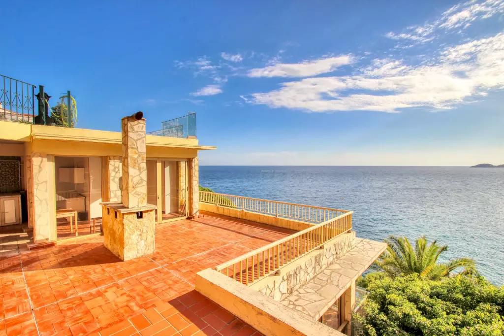 Villa en Cap d'Ail, Francia, 550 m² - imagen 1