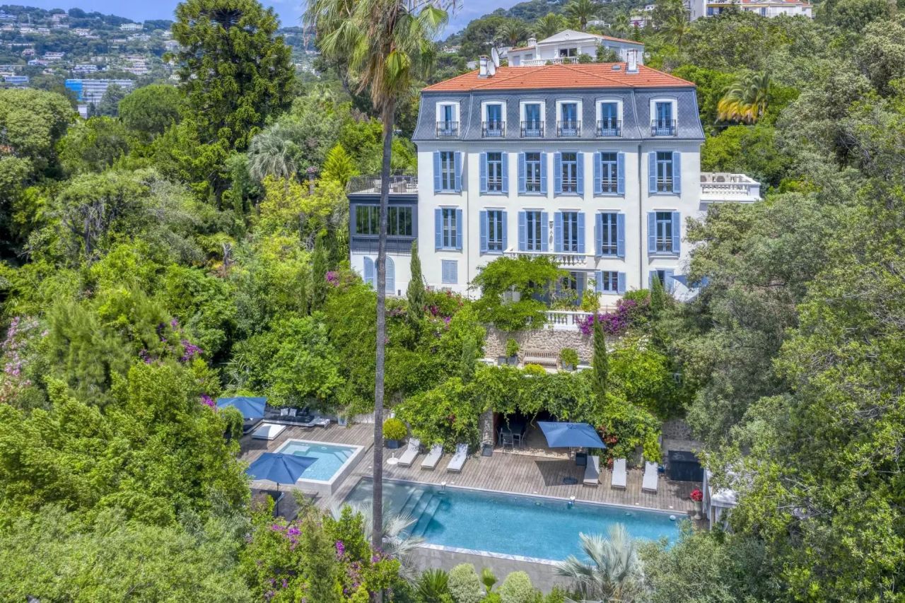 Villa en Cannes, Francia, 600 m² - imagen 1