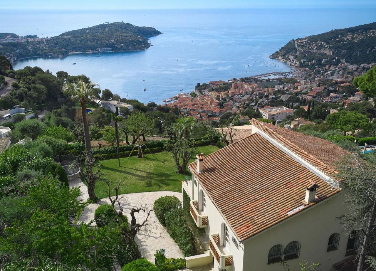 Villa en Villefranche-sur-Mer, Francia, 400 m² - imagen 1