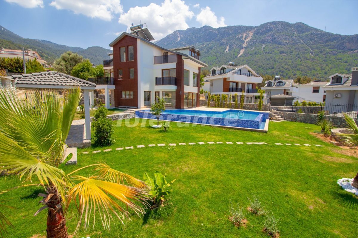 Villa in Ovacik, Turkey, 400 m² - picture 1