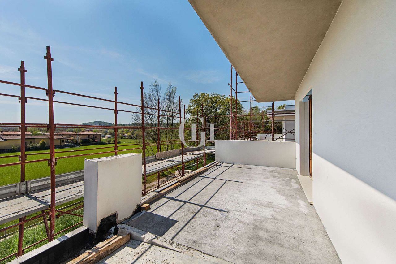 Villa sul Lago di Garda, Italia, 210 m² - foto 9