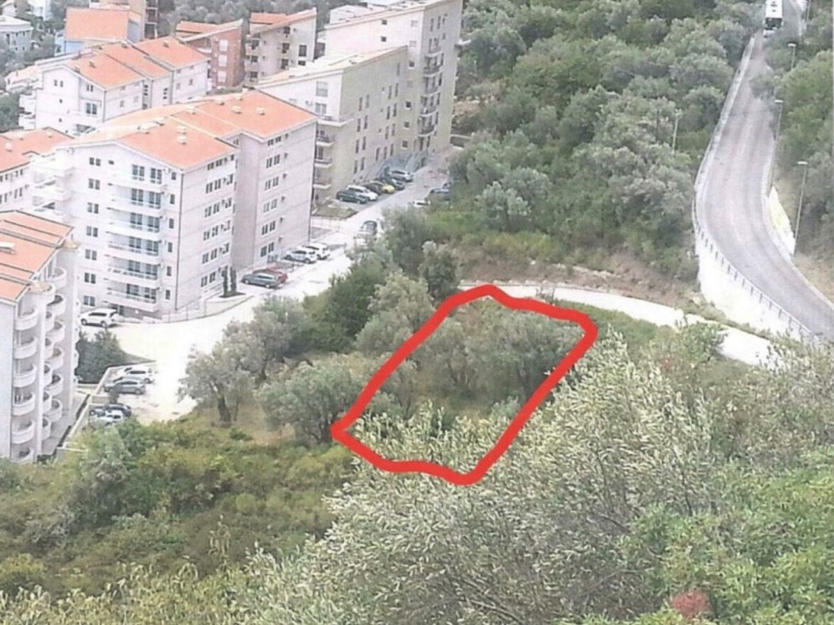 Terrain à Petrovac, Monténégro, 673 m² - image 1