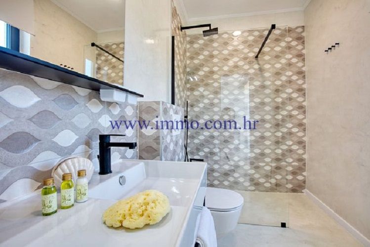 Villa en Šibenik, Croatie, 250 m² - image 14