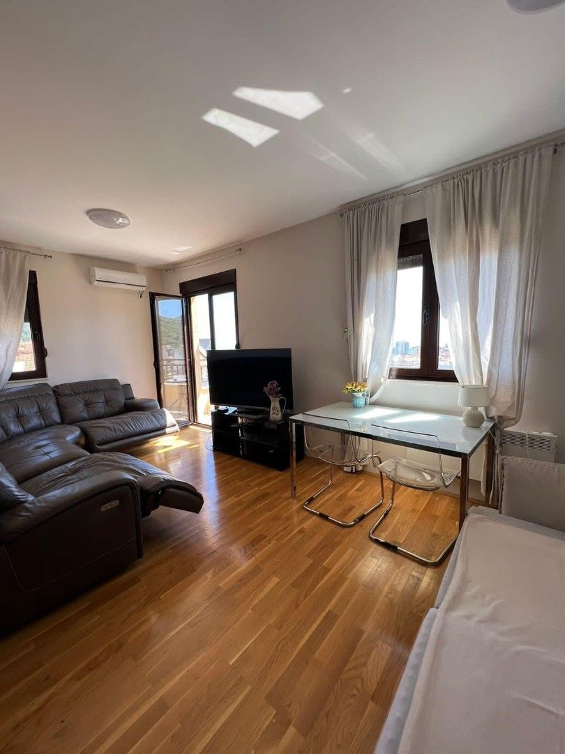 Appartamento a Budva, Montenegro, 75 m² - foto 2