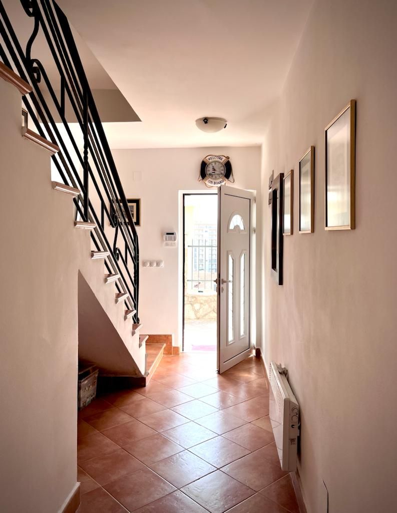 Maison à Petrovac, Monténégro, 260 m² - image 4