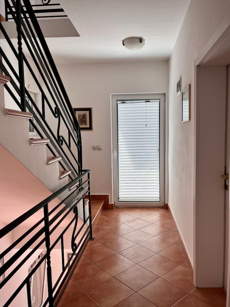 Maison à Petrovac, Monténégro, 260 m² - image 15