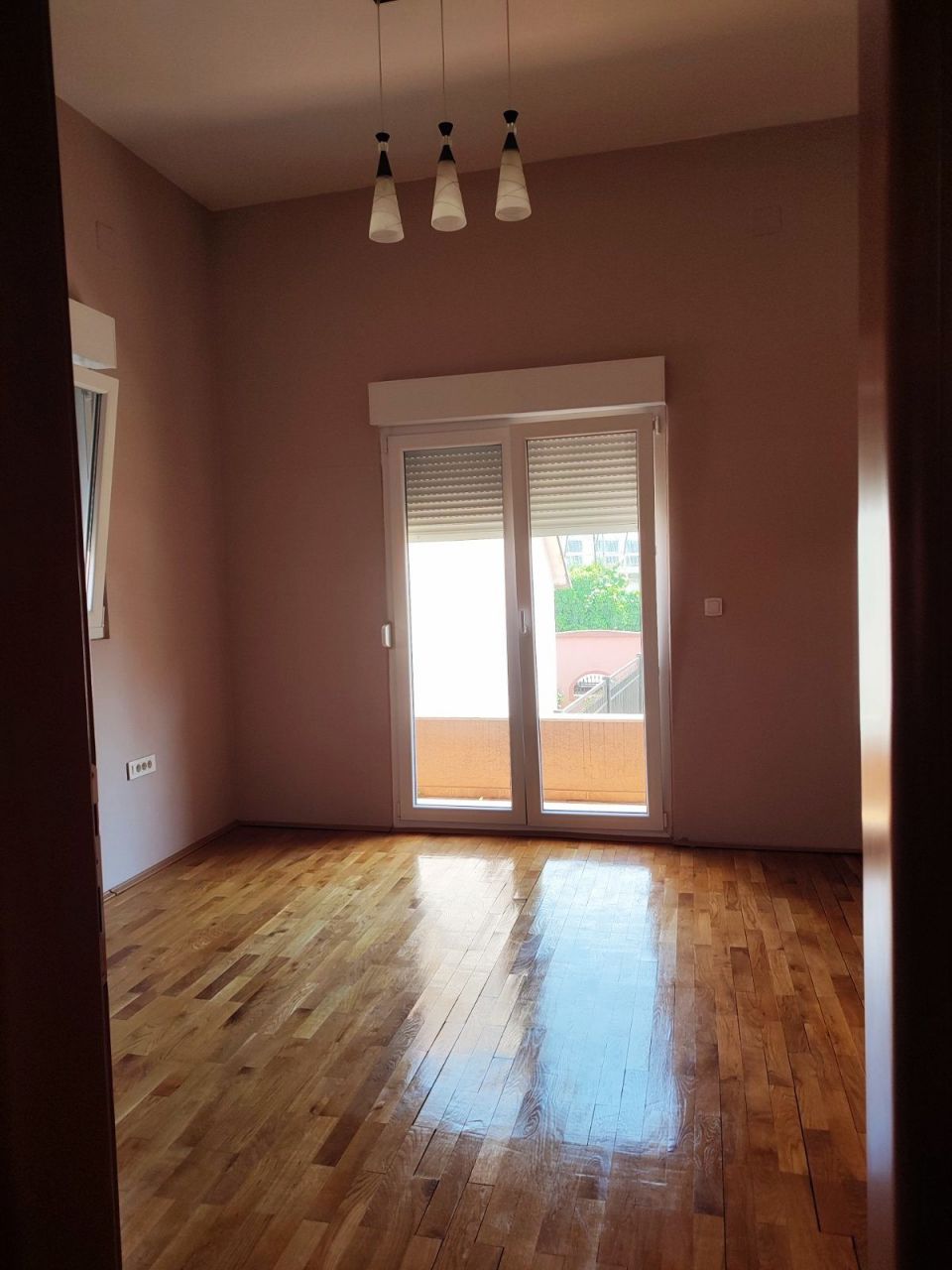 Casa en Nikšić, Montenegro, 230 m² - imagen 10