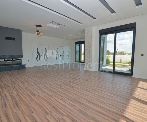 Villa in Antalya, Türkei, 220 m² - Foto 1