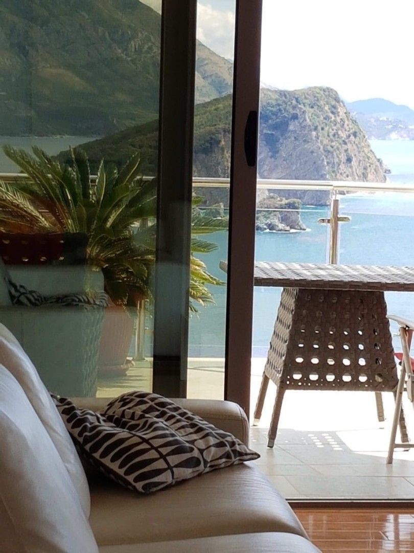 Maison à Budva, Monténégro, 220 m² - image 4