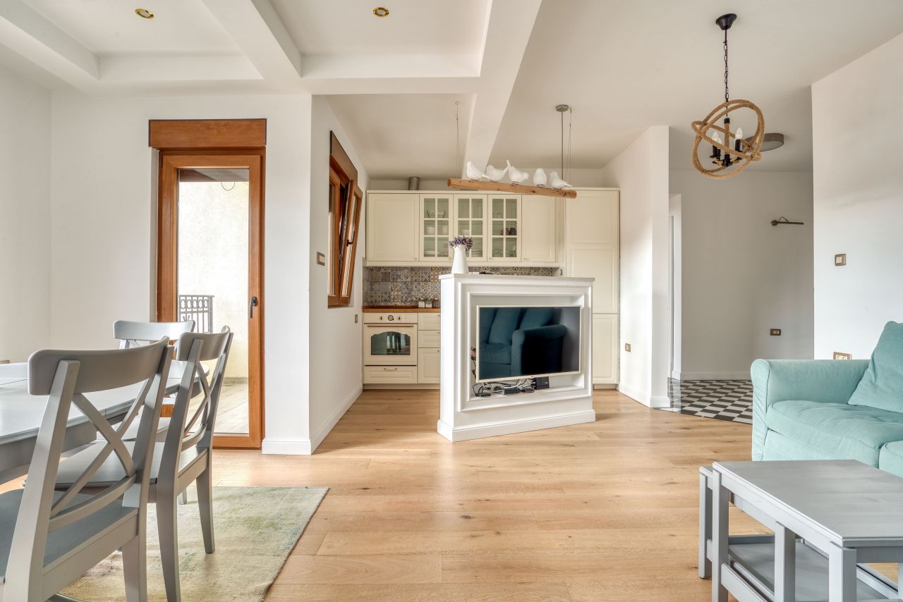 Piso en Budva, Montenegro, 88 m² - imagen 2