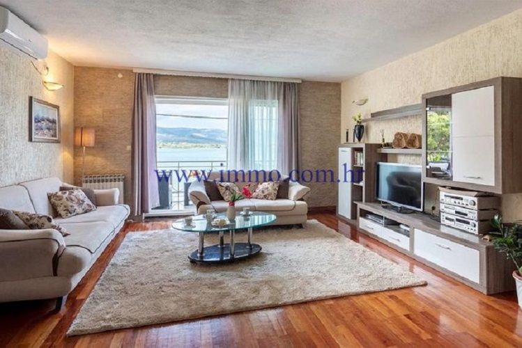 Maison à Trogir, Croatie, 200 m² - image 4