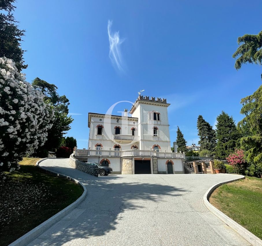 Villa sul Lago di Garda, Italia, 525 m² - foto 3