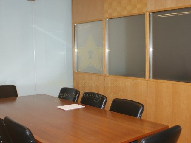 Office in Porto, Portugal, 360 m² - picture 8