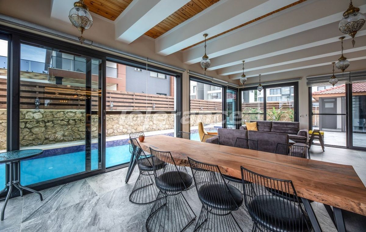 Villa à Kyrenia, Chypre, 650 m² - image 14