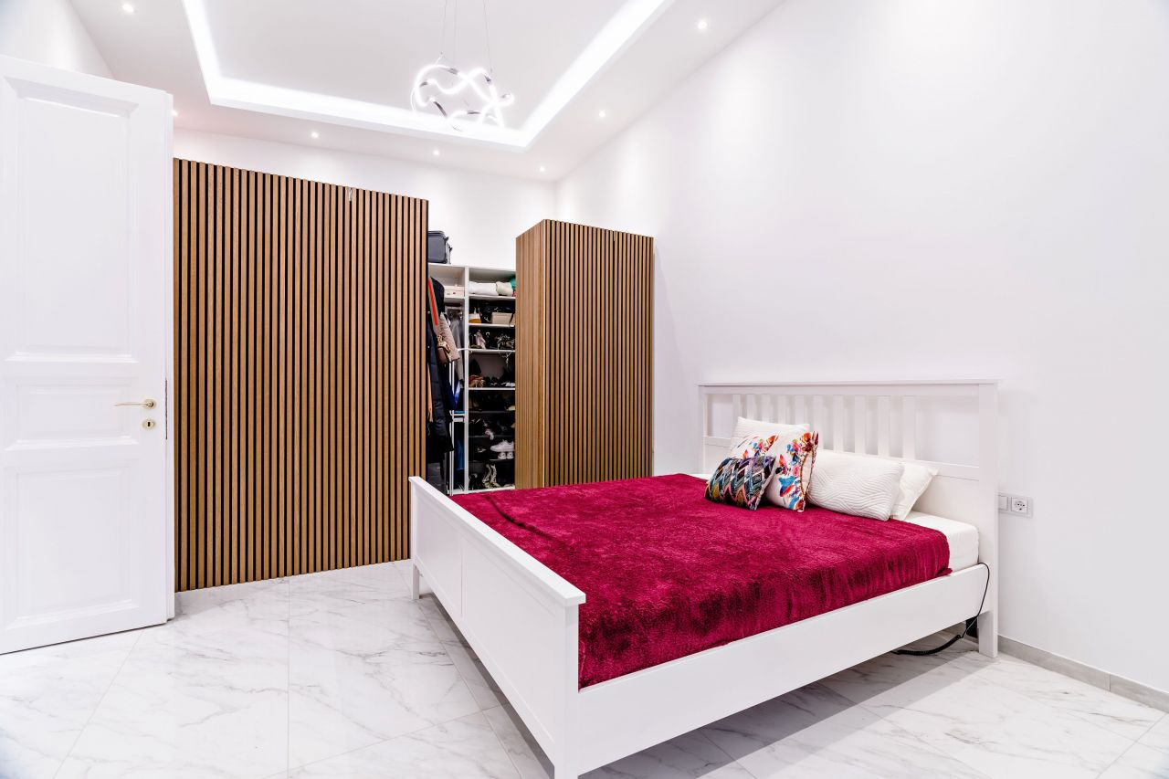 Flat in Budapest, Hungary, 205 m² - picture 2